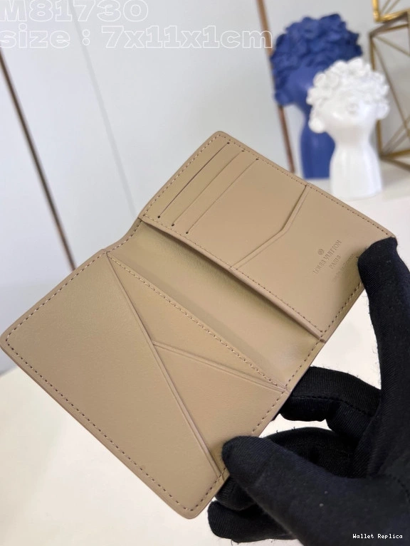 Cheap Vuitton Pocket Louis Organizer 0809
